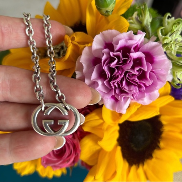 Hello Summer!! Gucci Statement Logo Luxury Necklace 🔆 - Picture 2 of 2
